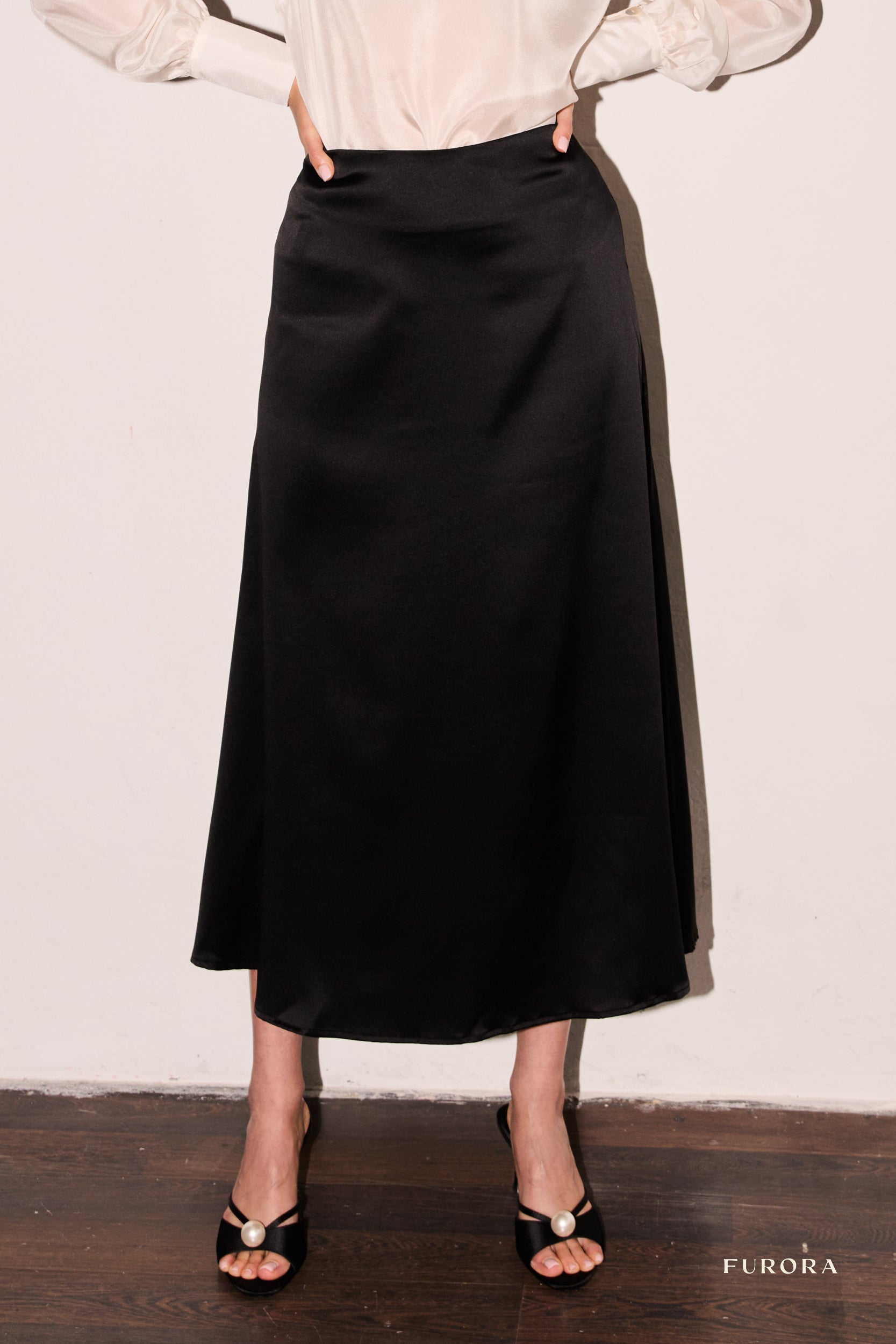 Louise Noir Silk Skirt